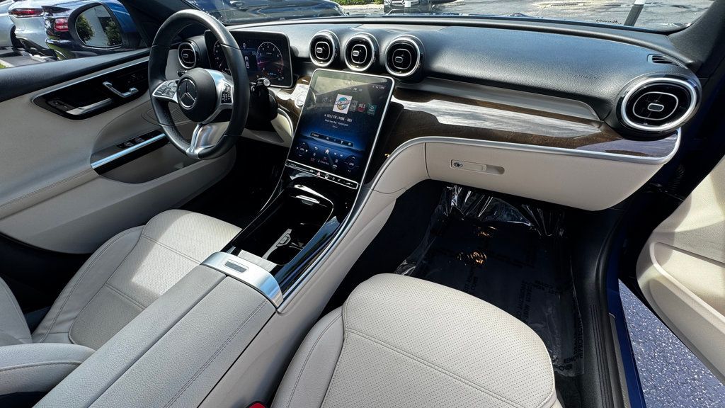 2022 Mercedes Benz C 300 Sedan photo 13