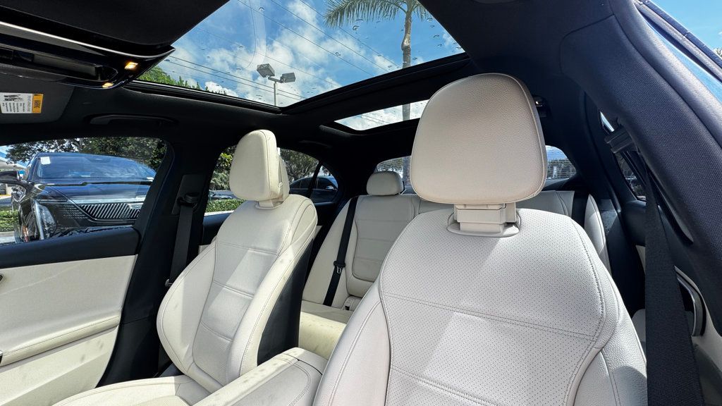 2022 Mercedes Benz C 300 Sedan photo 7