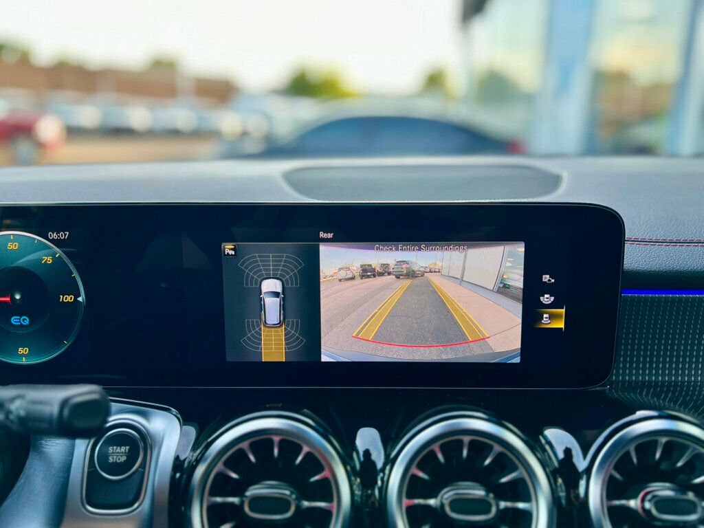 2022 Mercedes Benz EQB 300 4MATIC photo 23
