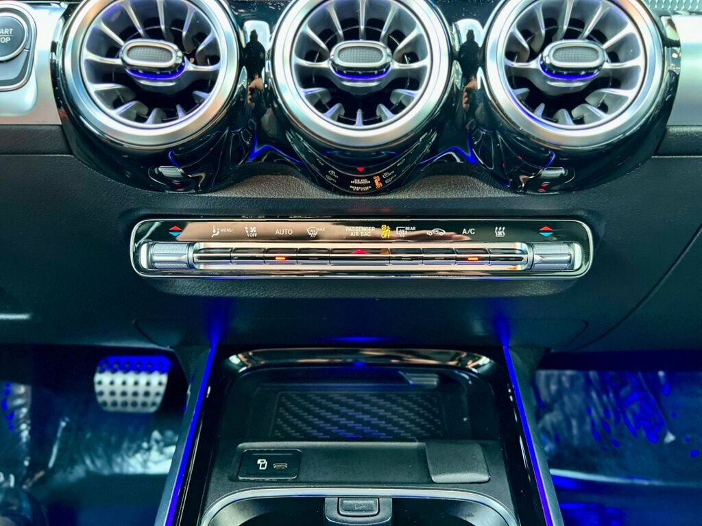 2022 Mercedes Benz EQB 300 4MATIC photo 26