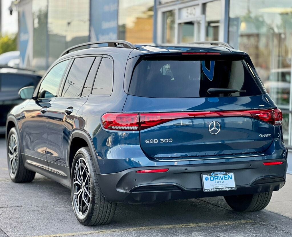 2022 Mercedes Benz EQB 300 4MATIC photo 32