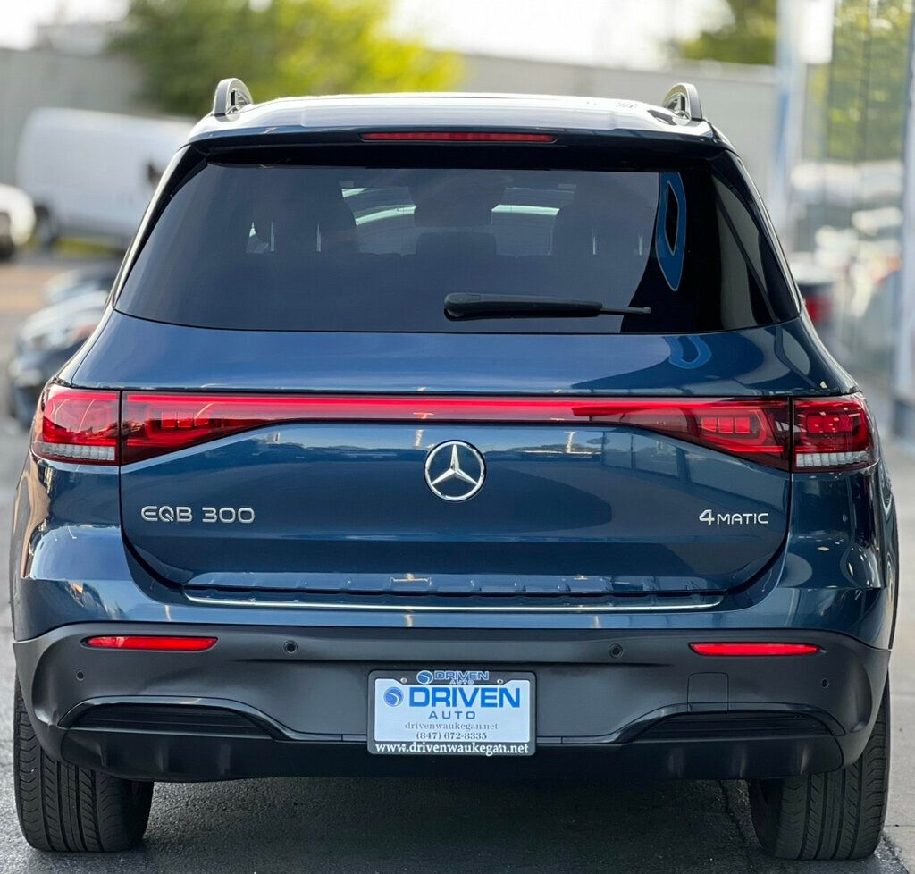2022 Mercedes Benz EQB 300 4MATIC photo 33
