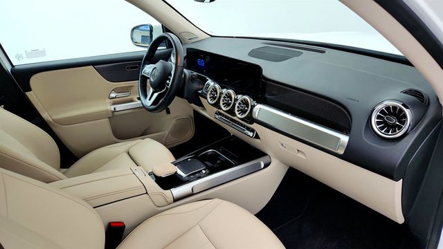 2022 Mercedes-Benz EQB EQB 300 4MATIC SUV w/ Pinnacle Pkg & Driver Assistance Pkg Lite - 23045490 - 24