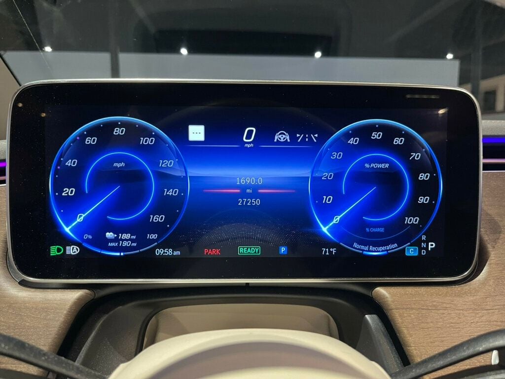 2022 Mercedes-Benz EQS 450/AMG LineExterior/ExclusiveTrimPkg/HeadUpDisplay/MassageSeats - 22652322 - 11