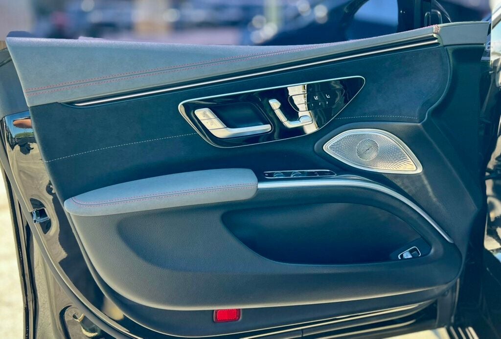 2022 Mercedes Benz EQS Sedan 450 photo 11