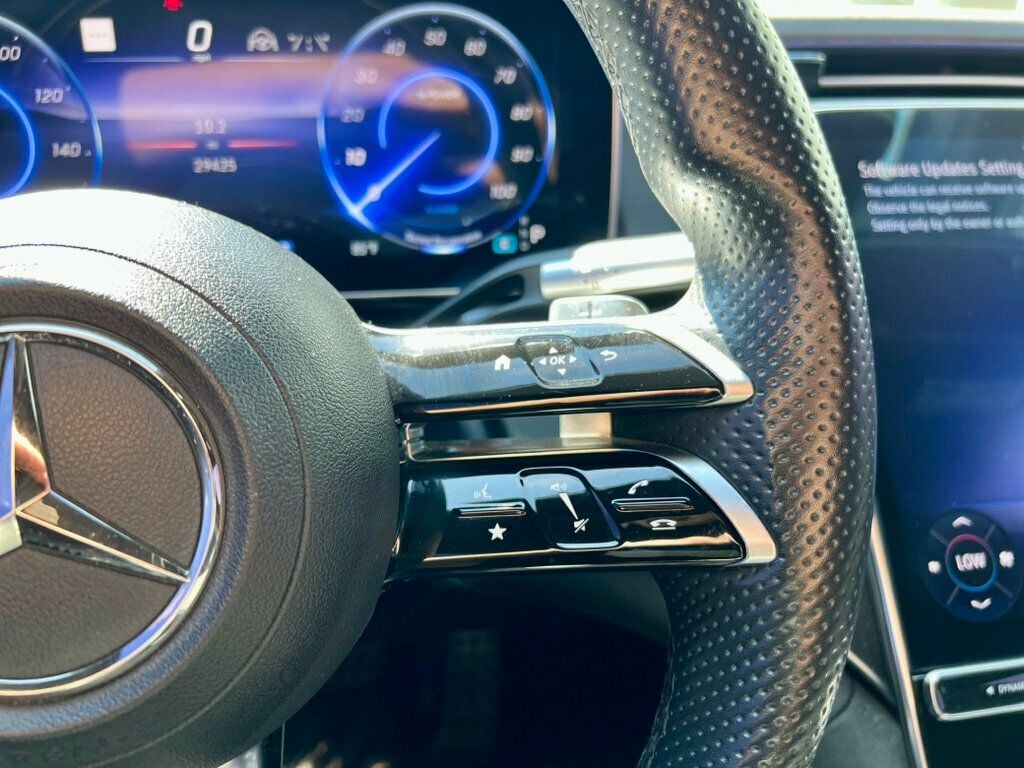2022 Mercedes Benz EQS Sedan 450 photo 17