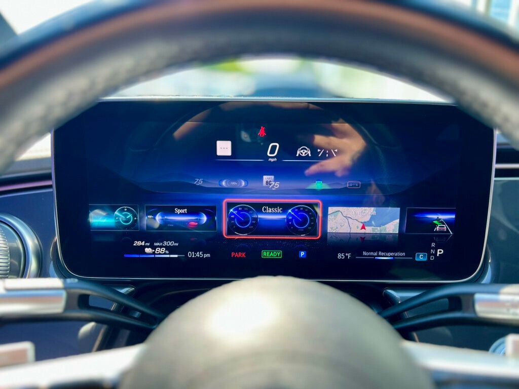 2022 Mercedes Benz EQS Sedan 450 photo 19