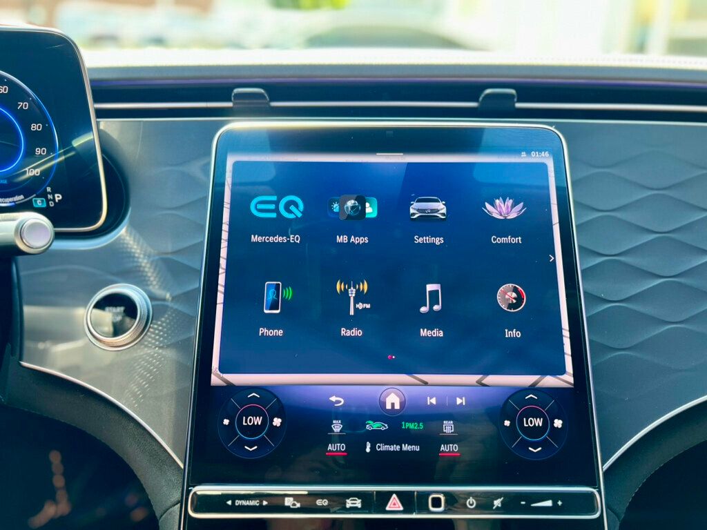 2022 Mercedes Benz EQS Sedan 450 photo 22