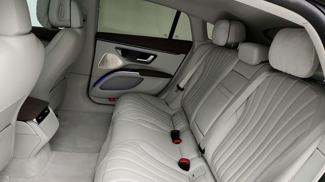 2022 Mercedes-Benz EQS EQS 450+ Sedan with MBUX Hyperscreen, AMG Line Ext & 21'' Wheels - 22942009 - 20