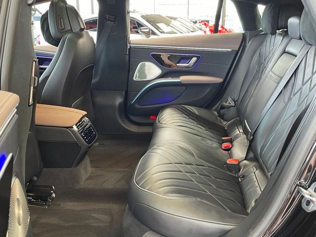 2022 Mercedes-Benz EQS EQS 580 4MATIC Sedan - 22957799 - 16