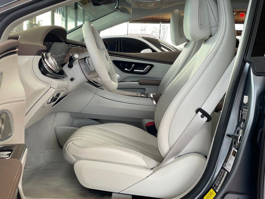 2022 Mercedes-Benz EQS EQS 580 4MATIC Sedan - 22984652 - 14