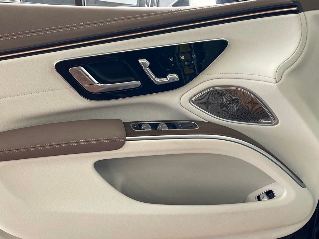 2022 Mercedes-Benz EQS EQS 580 4MATIC Sedan - 22984652 - 17