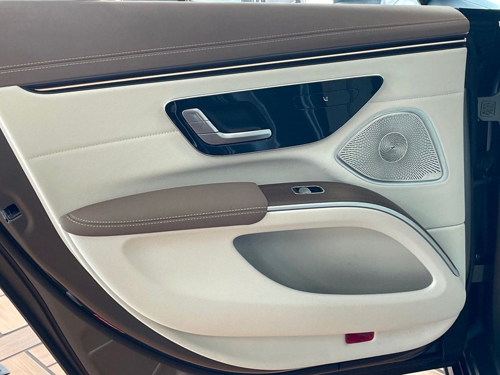 2022 Mercedes-Benz EQS EQS 580 4MATIC Sedan - 22984652 - 24