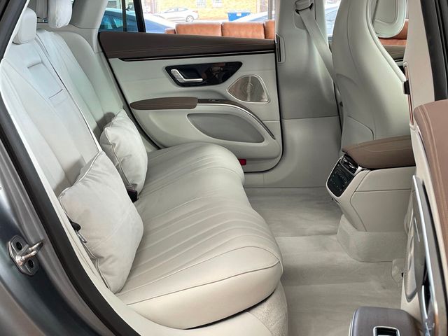 2022 Mercedes-Benz EQS EQS 580 4MATIC Sedan - 22984652 - 28