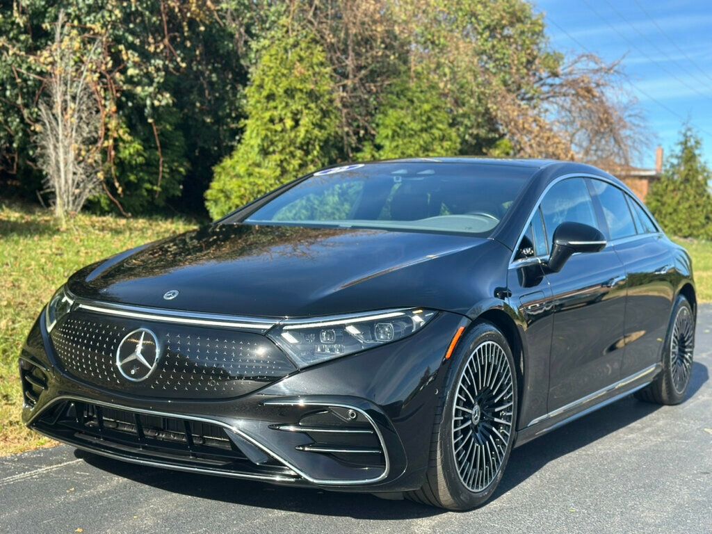 2022 Mercedes Benz EQS Sedan 580 4MATIC photo 2