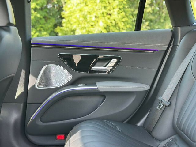 2022 Mercedes-Benz EQS EQS 580 4MATIC Sedan - 22939734 - 19