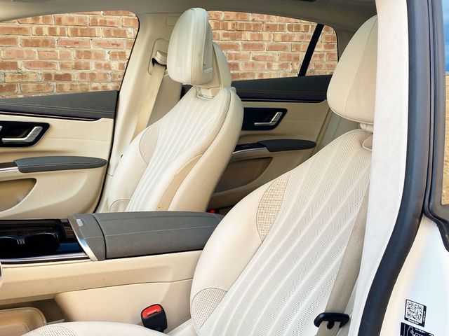 2022 Mercedes-Benz EQS *** est. 350 Mile Range *** - 22971231 - 9