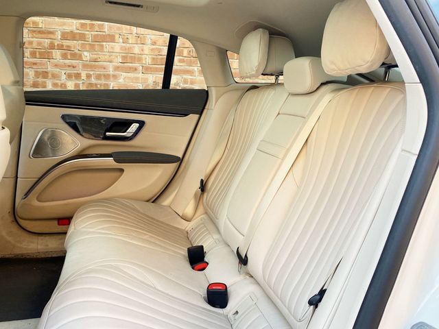 2022 Mercedes-Benz EQS *** est. 350 Mile Range *** - 22971231 - 17