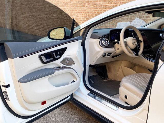 2022 Mercedes-Benz EQS *** est. 350 Mile Range *** - 22971231 - 6
