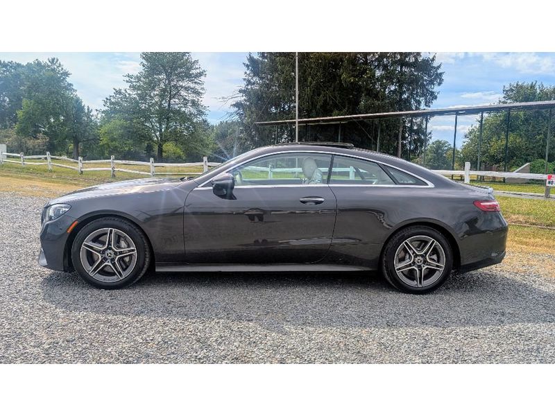 2022 Mercedes Benz E 450 4MATIC Coupe photo 4