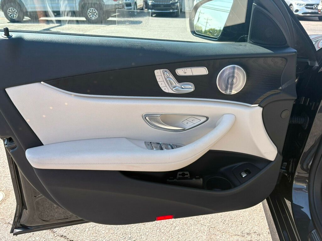 2022 Mercedes Benz E 450 4MATIC photo 14
