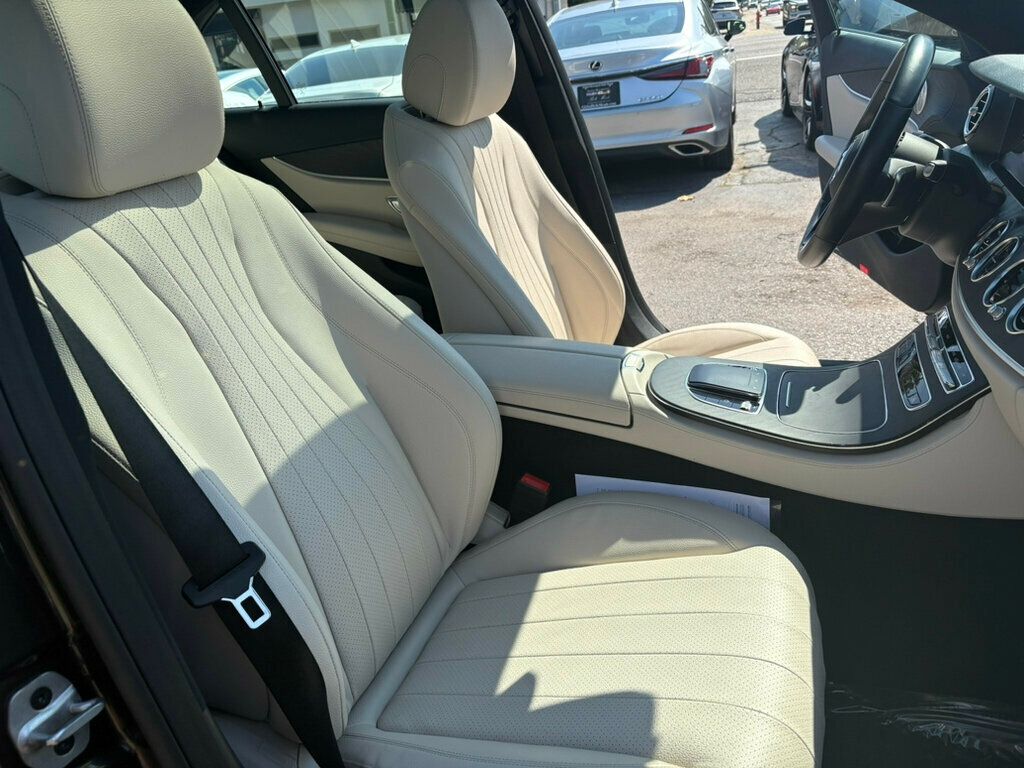2022 Mercedes Benz E 450 4MATIC photo 26
