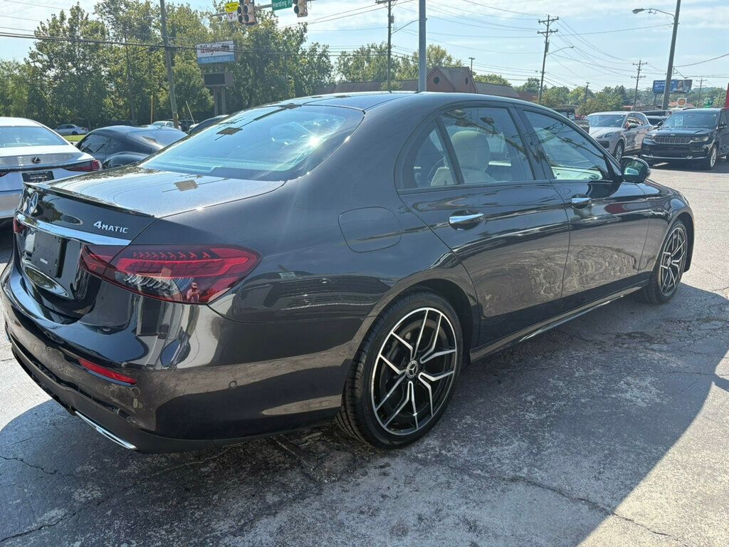 2022 Mercedes Benz E 450 4MATIC photo 3