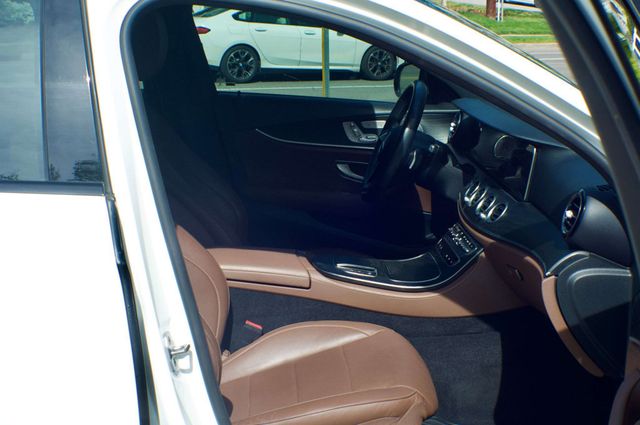 2022 Mercedes-Benz E-Class MSRP$80055/4MATIC/DriverAssistancePkg/NightPkg/PanoramicRoof - 22997477 - 46