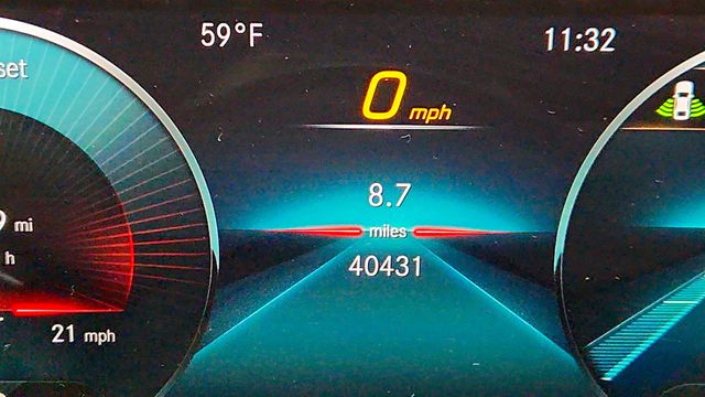 2022 Mercedes-Benz GLA AMG GLA 35 4MATIC SUV w/ 21’’ Wheels & Panoramic Sunroof - 23004619 - 13