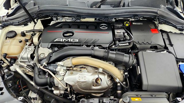 2022 Mercedes-Benz GLA AMG GLA 35 4MATIC SUV w/ 21’’ Wheels & Panoramic Sunroof - 23004619 - 24