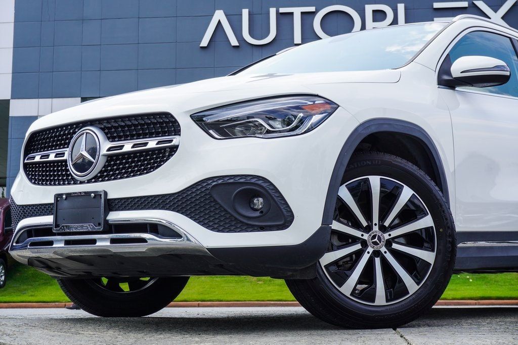 2022 Mercedes Benz GLA 250 4MATIC photo 2