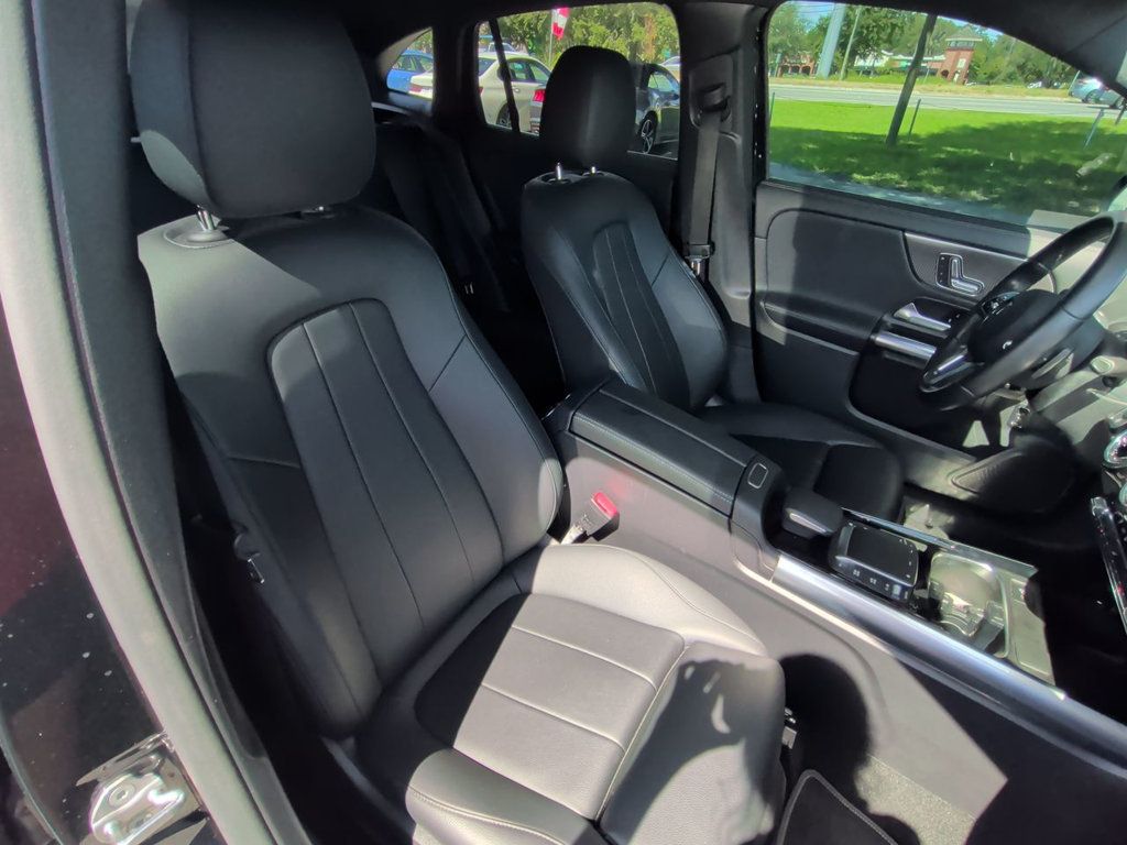 Mercedes-Benz GLA GLA 250 SUV photo 20