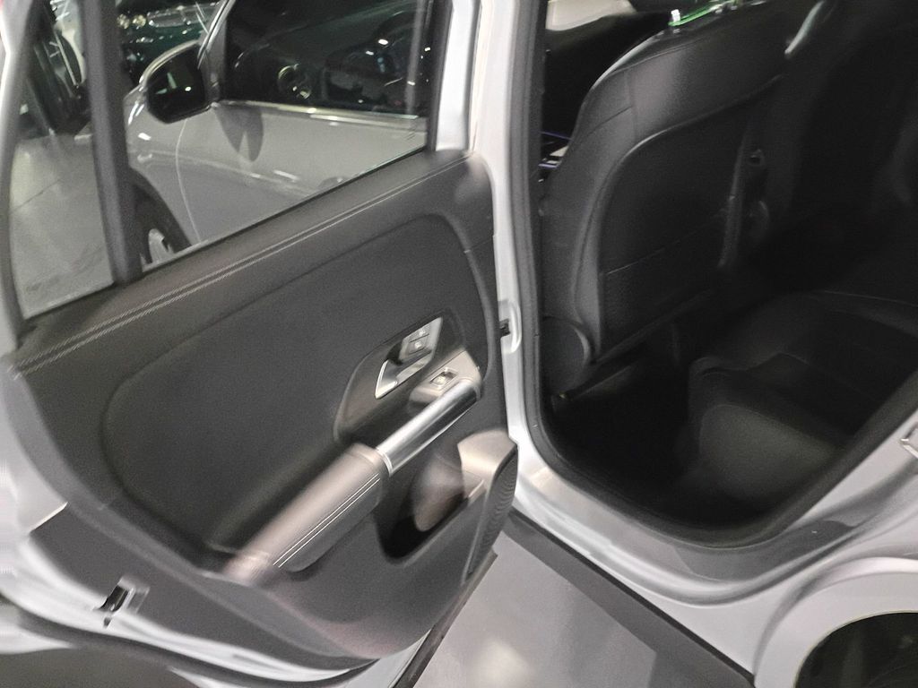 2022 Mercedes-Benz GLA GLA 250 SUV 1 Owner Clean Carfax - 23100918 - 27