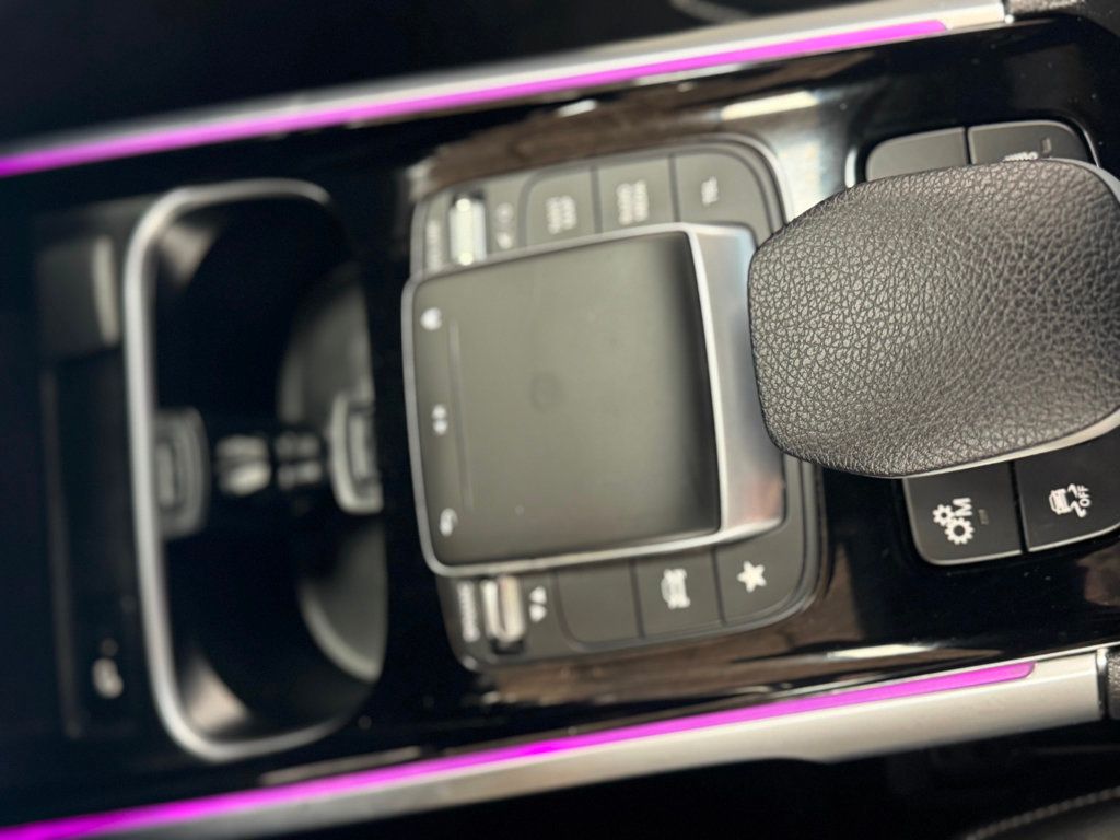 2022 Mercedes Benz GLB AMG 35 4MATIC photo 23