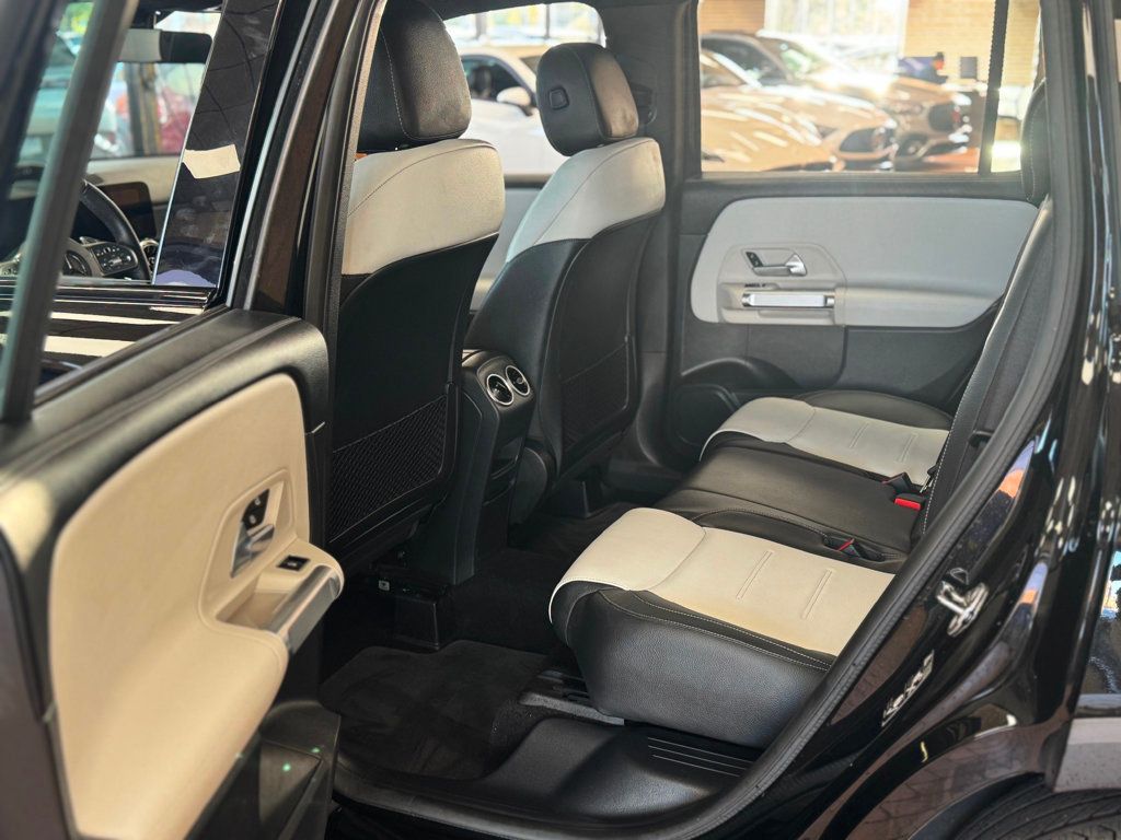 2022 Mercedes Benz GLB AMG 35 4MATIC photo 31