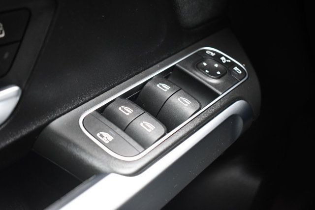 2022 Mercedes-Benz GLB GLB 250 4MATIC SUV - 23050084 - 18