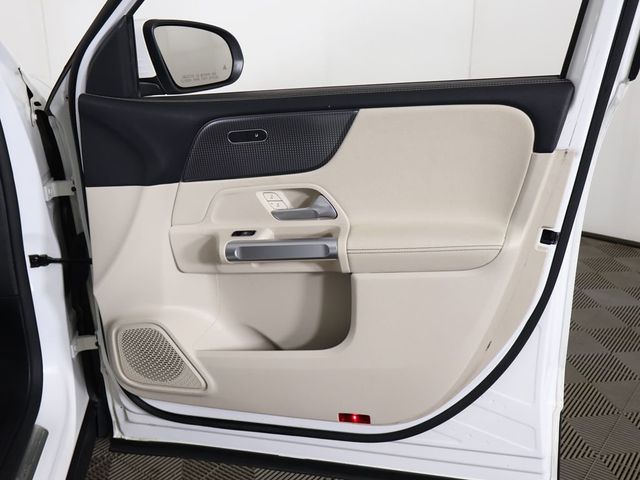 2022 Mercedes-Benz GLB GLB 250 4MATIC SUV - 23001963 - 24