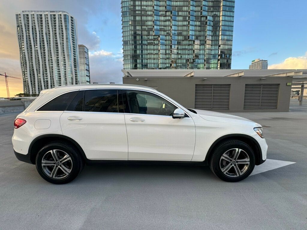 2022 Mercedes-Benz GLC 1-Owner - 22968743 - 19
