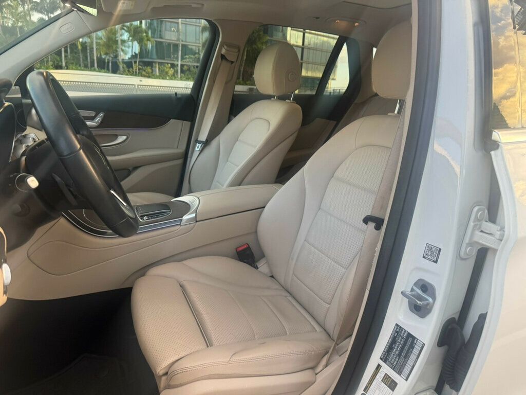 2022 Mercedes-Benz GLC 1-Owner - 22968743 - 7