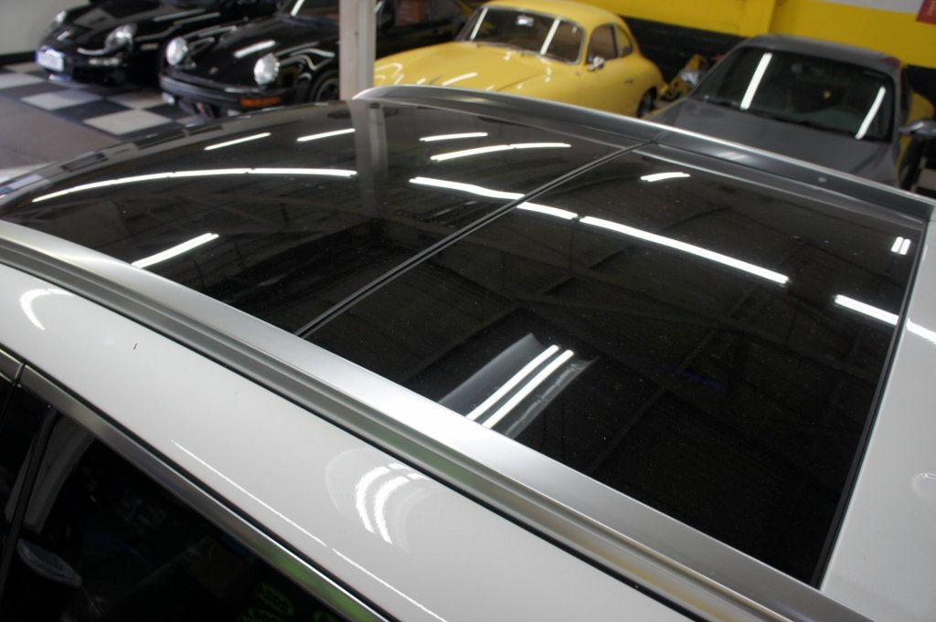 2022 Mercedes-Benz GLC 1-Owner, Panorama Roof, Ambiant Lights - 22968743 - 53