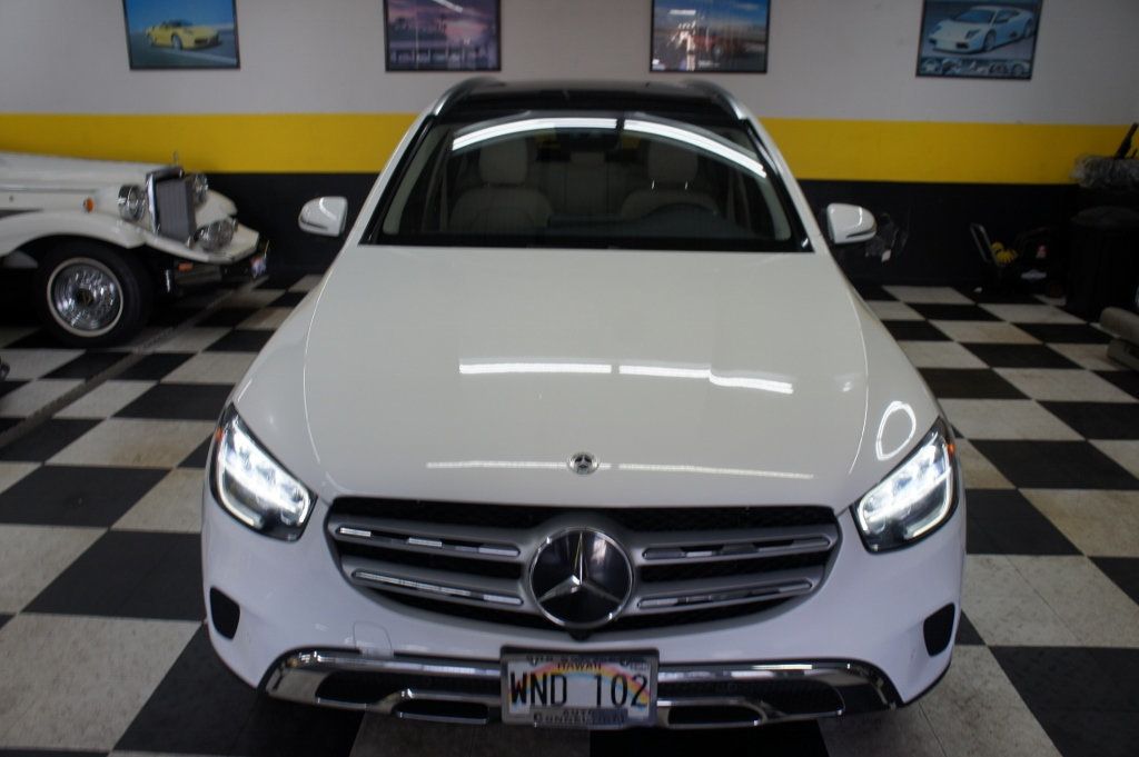 2022 Mercedes-Benz GLC 1-Owner, Panorama Roof, Ambiant Lights - 22968743 - 56