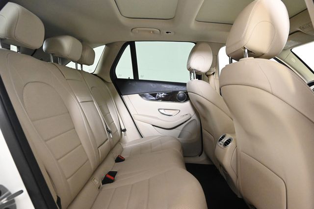 2022 Mercedes-Benz GLC GLC 300 - 22977146 - 16