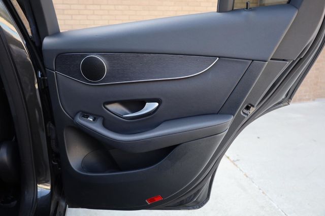 2022 Mercedes-Benz GLC GLC 300 - 23018611 - 22