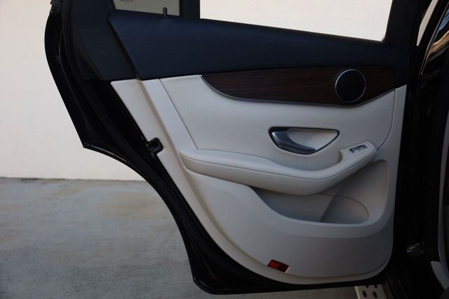 2022 Mercedes-Benz GLC GLC 300 - 23093858 - 18