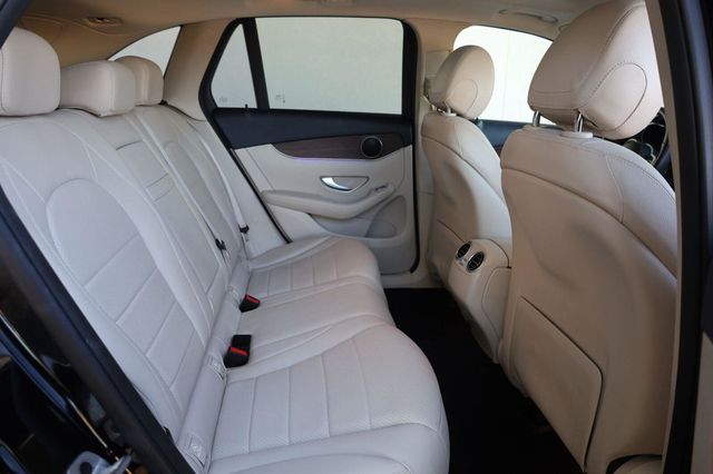 2022 Mercedes-Benz GLC GLC 300 - 23093858 - 22