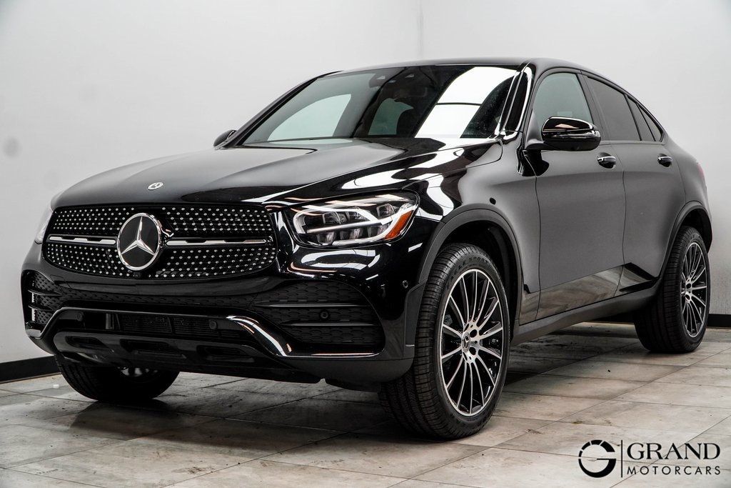 2022 Mercedes Benz GLC 300 4MATIC Coupe photo 4