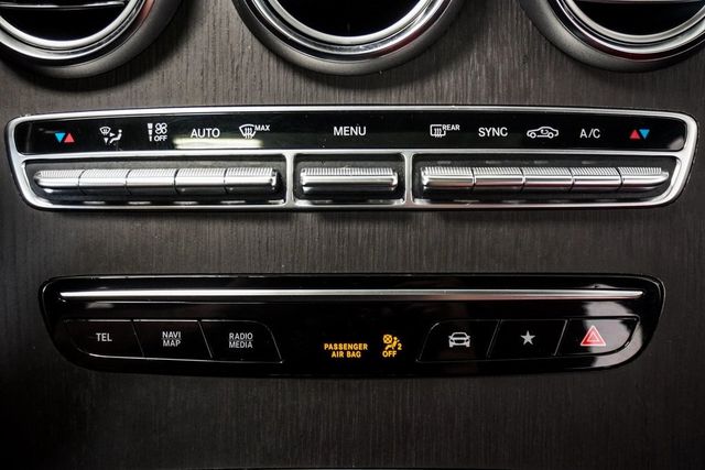 2022 Mercedes Benz GLC 300 4MATIC Coupe photo 25