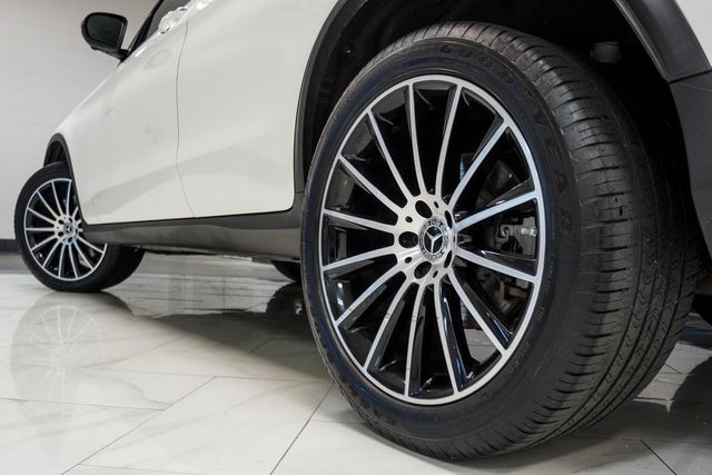 2022 Mercedes Benz GLC 300 4MATIC Coupe photo 36