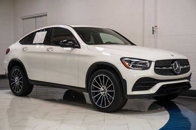 2022 Mercedes Benz GLC 300 4MATIC Coupe photo 2