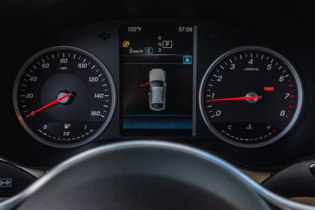 2022 Mercedes Benz GLC 300 4MATIC Coupe photo 16